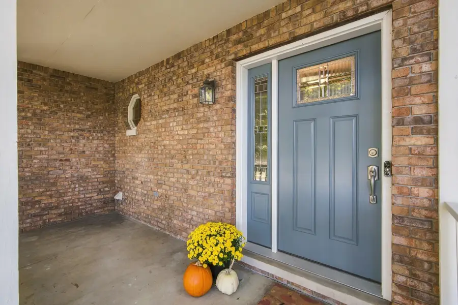 3906 Oak Grove Drive, Valparaiso, IN 46383 - #3