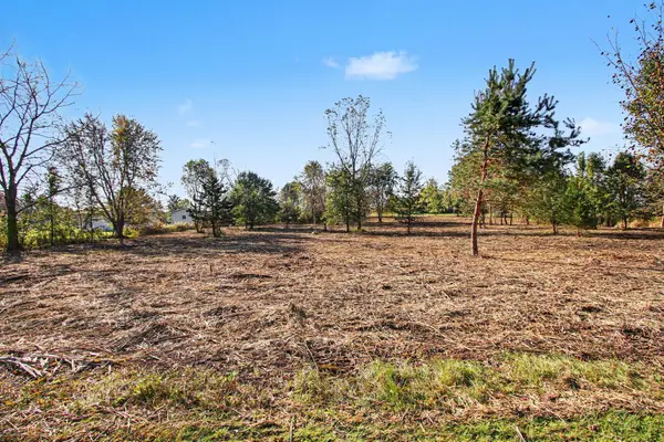256 E Burdick Place, Chesterton, IN 46304