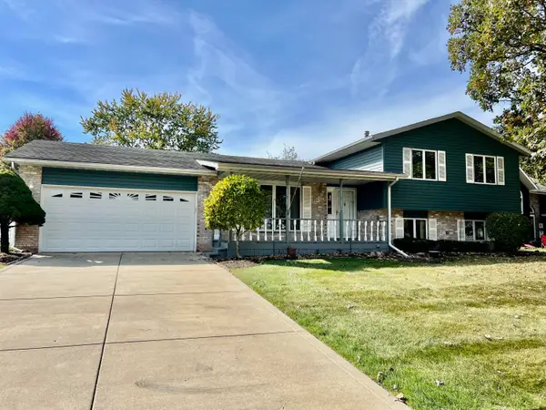 8515 Wheeler Place, Crown Point, IN 46307