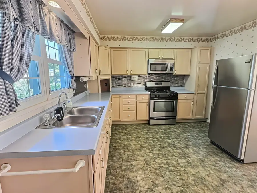 702 Sunset Drive, Kouts, IN 46347 - #3