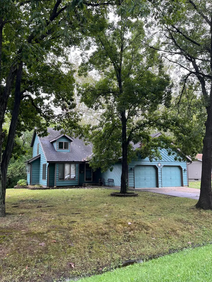 2196 Elm Tree Lane, Crown Point, IN 46307 - #2