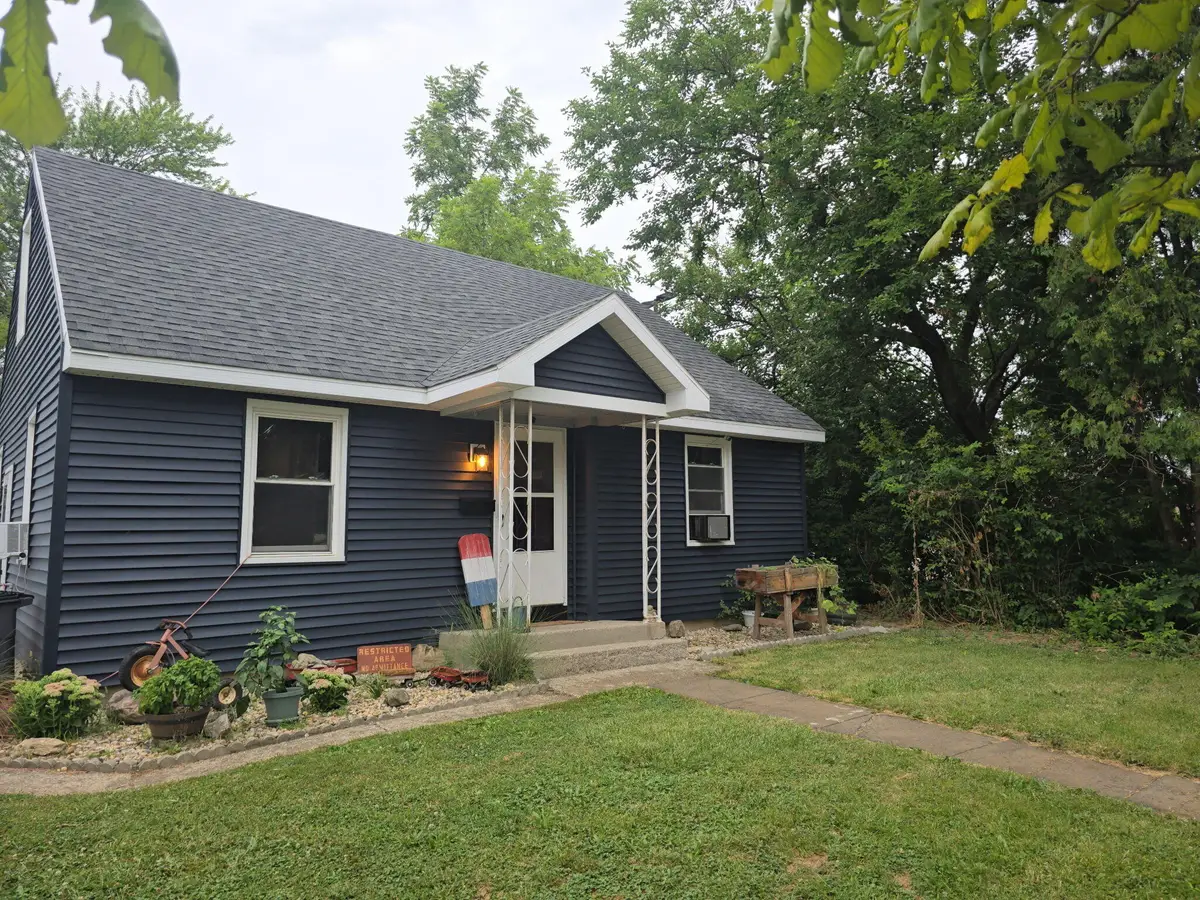 327 N 12th Street, Decatur, IN 46733 - #1