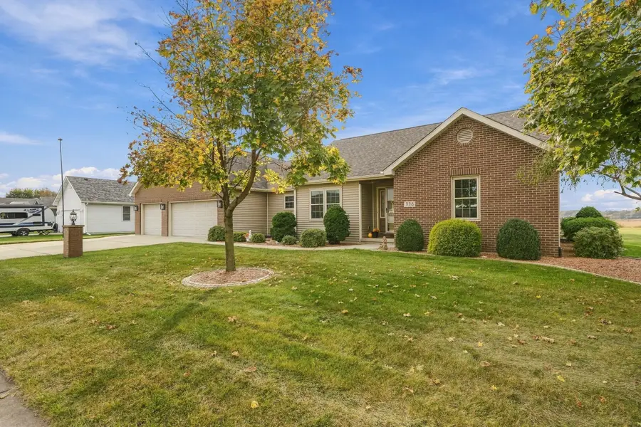 336 Juniper Street Nw, Demotte, IN 46310 - #2
