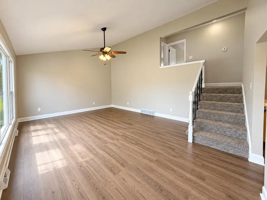 981 W 69th Place, Merrillville, IN 46410 - #2