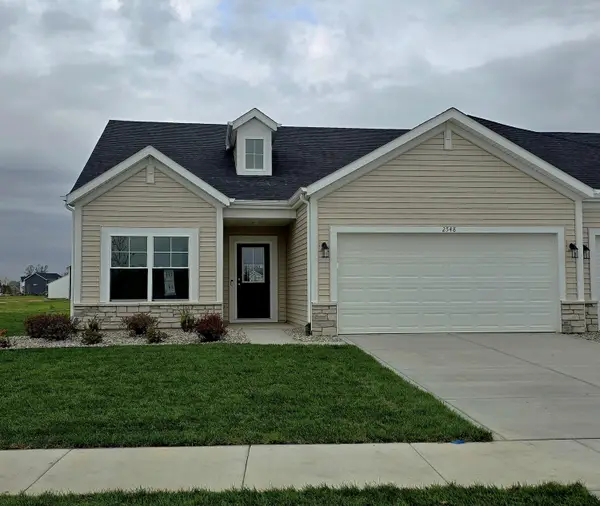 2548 E 105th Avenue, Crown Point, IN 46307