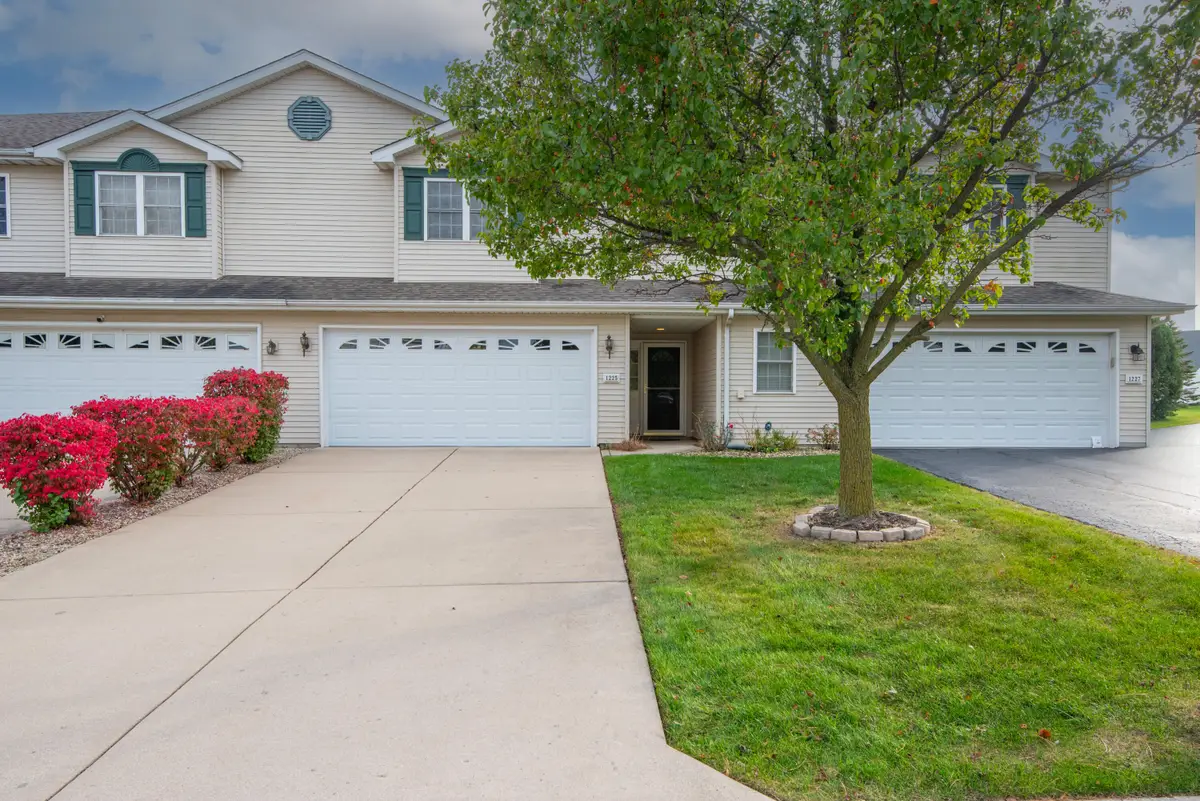 1225 W 95th Avenue, Crown Point, IN 46307 - #1