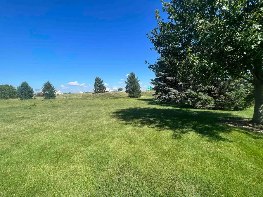 4528 Lake Blackthorn Drive, South Bend, IN 46628 - Image #2