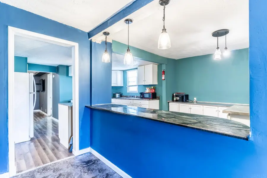 1524 W 8th Street, Muncie, IN 47302 - Image #2