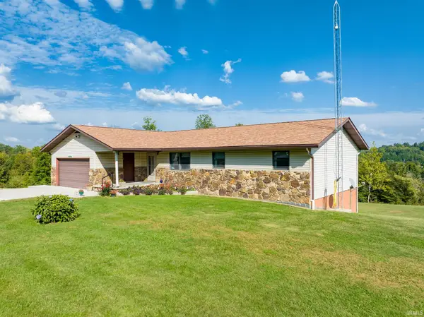 1462 N Ridgeport Lane, Bloomfield, IN 47424