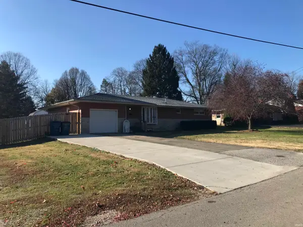 2104 Sunny Lane, Lawrenceville, IL 62439