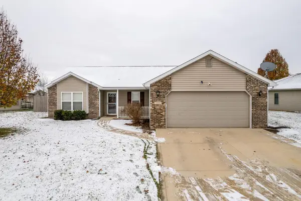 3233 Doe Street, Warsaw, IN 46582