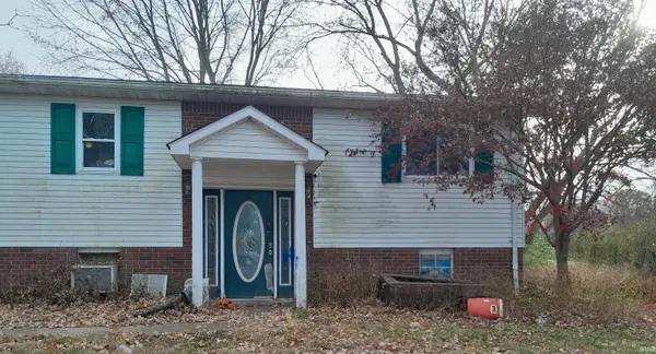 1495 NE Marvy Lane, Palmyra, IN 47614