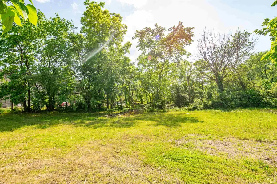 225 College Street, South Bend, IN 46628 - Image #2