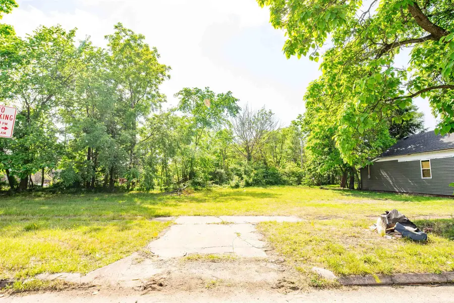 225 College Street, South Bend, IN 46628 - Image #3