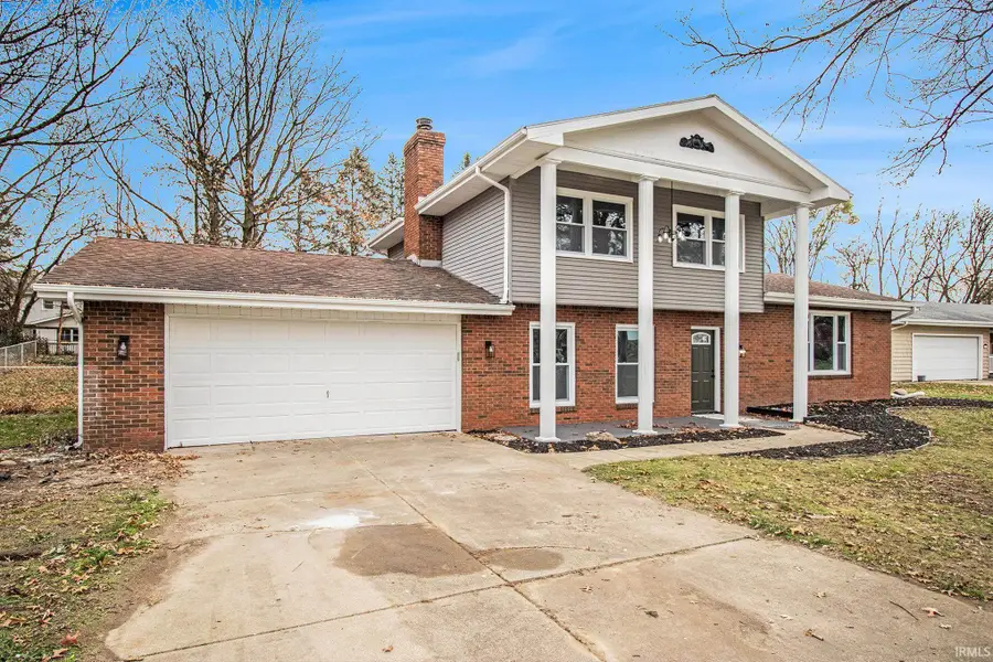 52186 Woodridge Drive, Clay, IN 46544 - Image #3