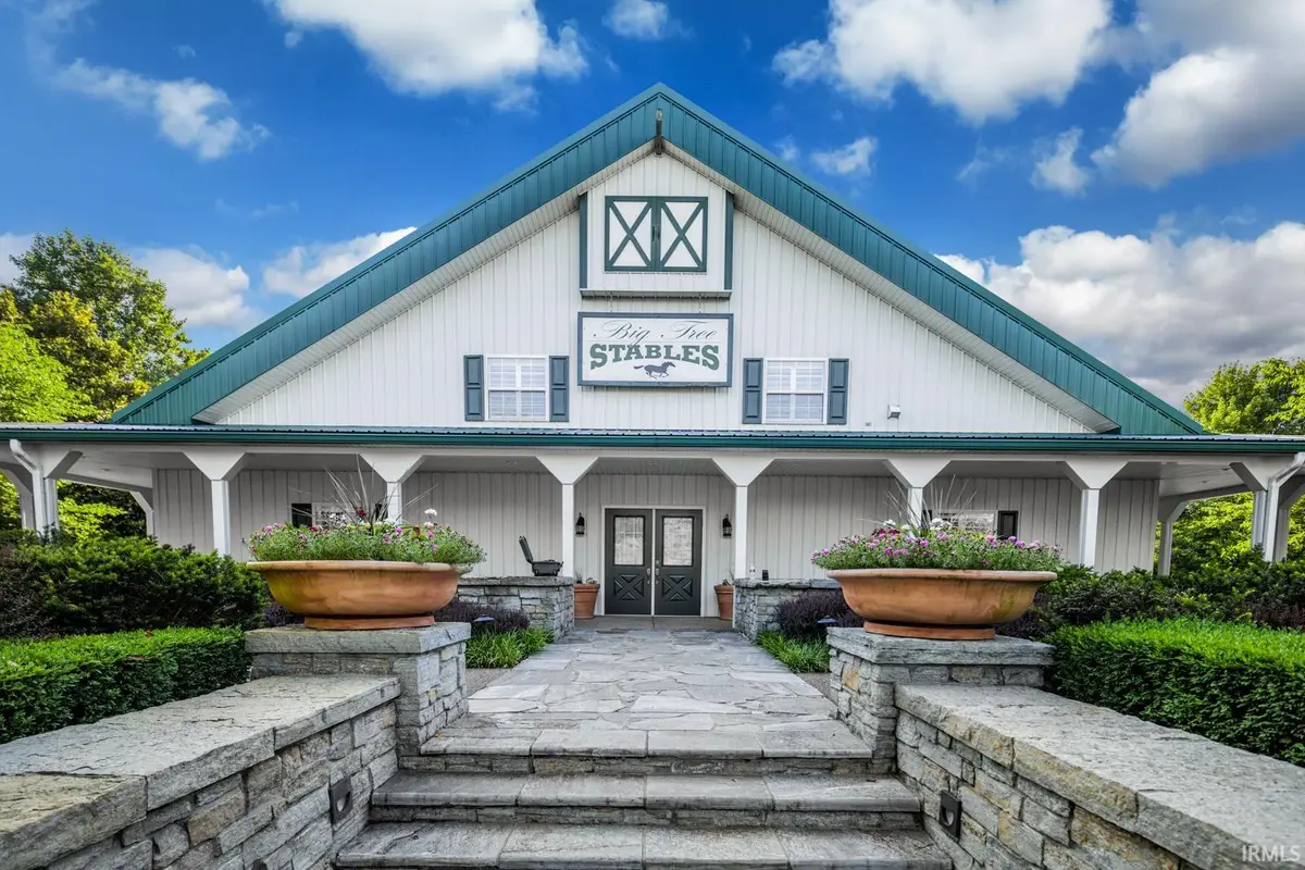 5382 E Sr 162, Santa Claus, IN 47579 - Image #1