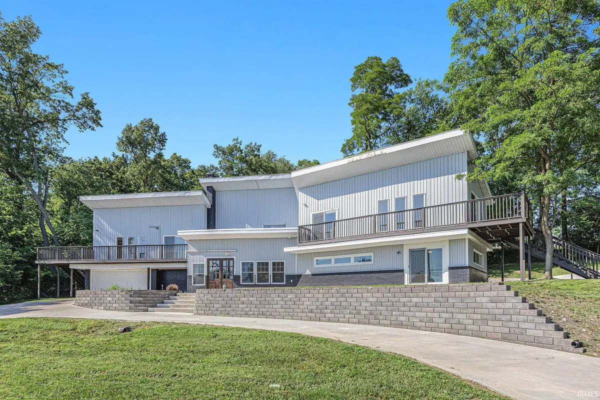 10559 Jefferson Boulevard, Osceola, IN 46561 - Image #1