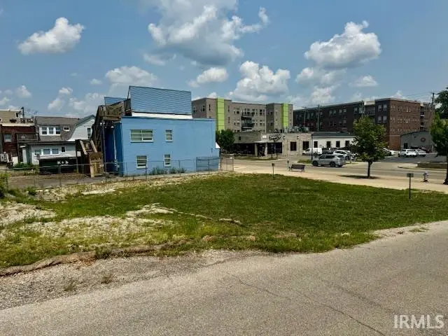 424 S Walnut Street, Bloomington, IN 47401 - Image #3