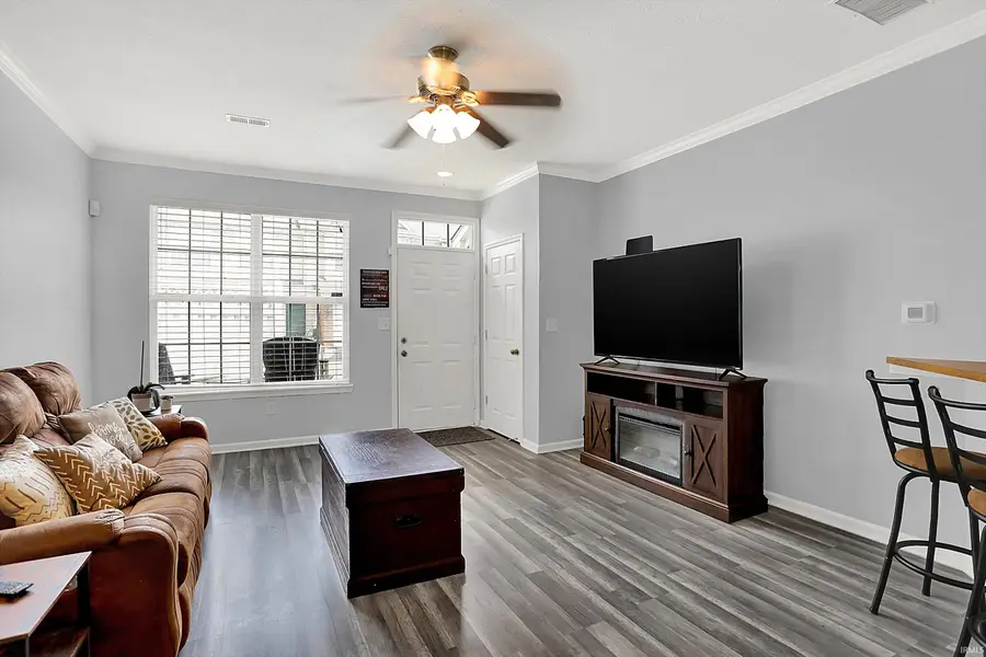 2350 Colfax Lane, Indianapolis, IN 46260 - Image #2