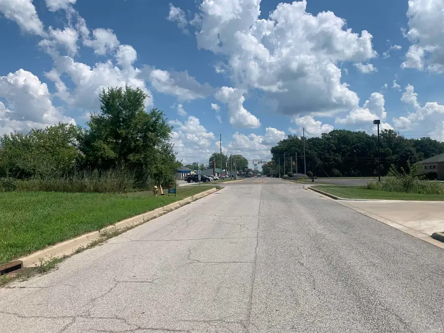 2 W Fisher Street Extension, Monticello, IN 47960 - Image #2
