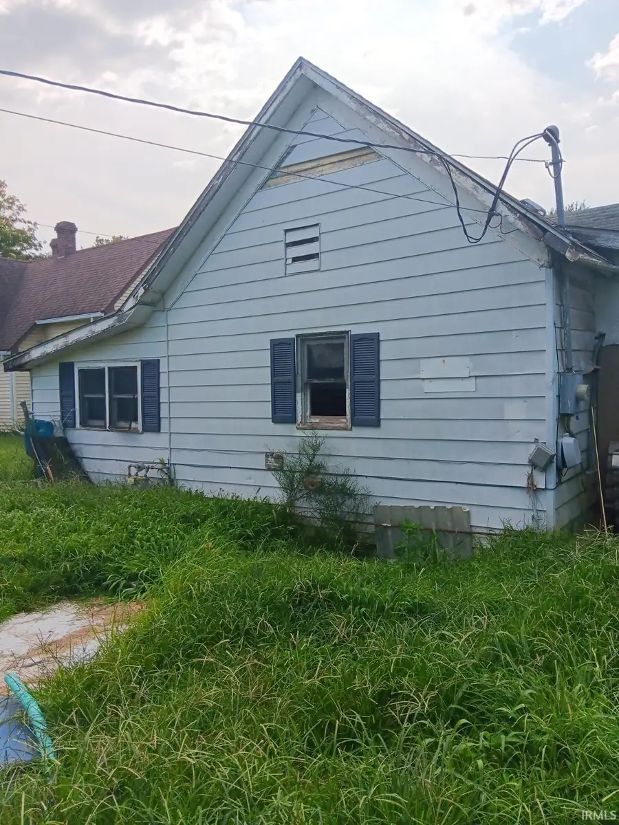321 N Chicago Avenue, Brazil, IN 47834 - Image #2