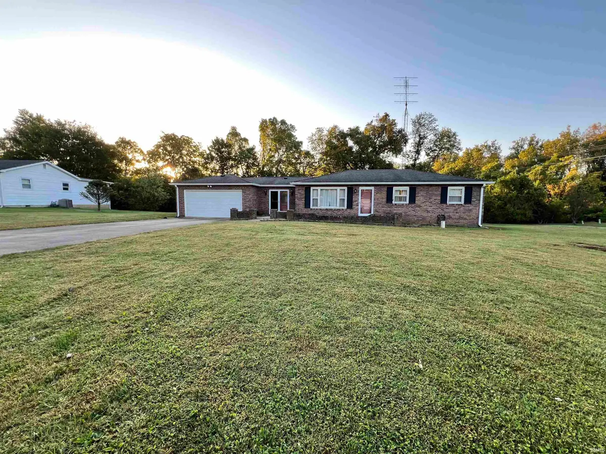 144 Pineview Drive, Vincennes, IN 47591 - Image #1