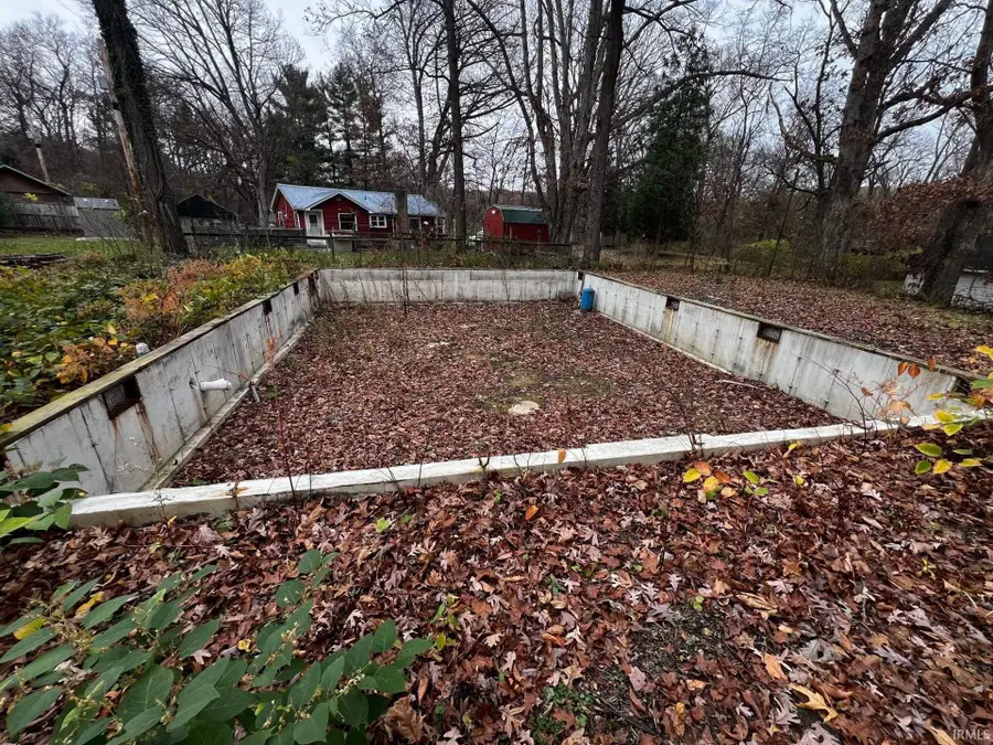 25849 Kenwood Drive, South Bend, IN 46628 - Image #3