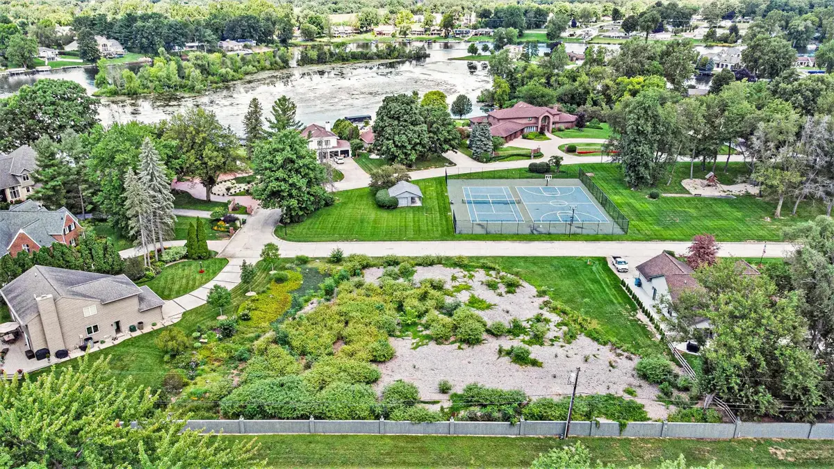 22252 Heron Cove Lane, Elkhart, IN 46516 - Image #1