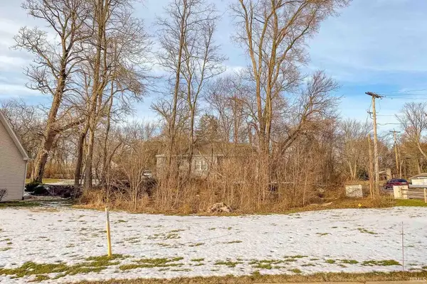 18015 Stoneridge Drive, South Bend, IN 46637