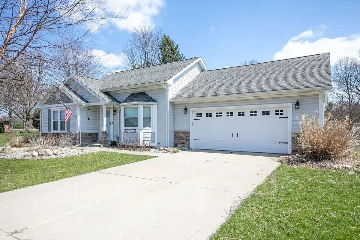 51558 Walerko Drive, Elkhart, IN 46514 - Image #1