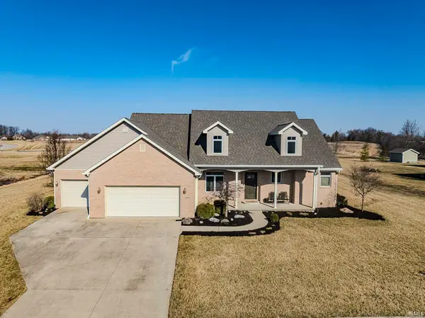 5212 W Shoreline Terrace, Muncie, IN 47304
