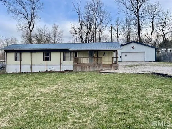 5012 Pond Road, Cloverdale, IN 46120