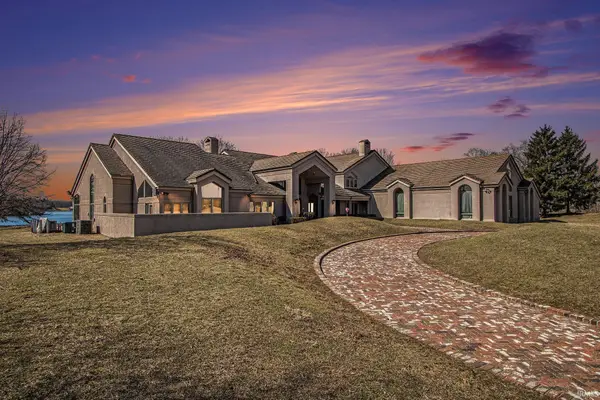 27 Quail Island, Elkhart, IN 46514