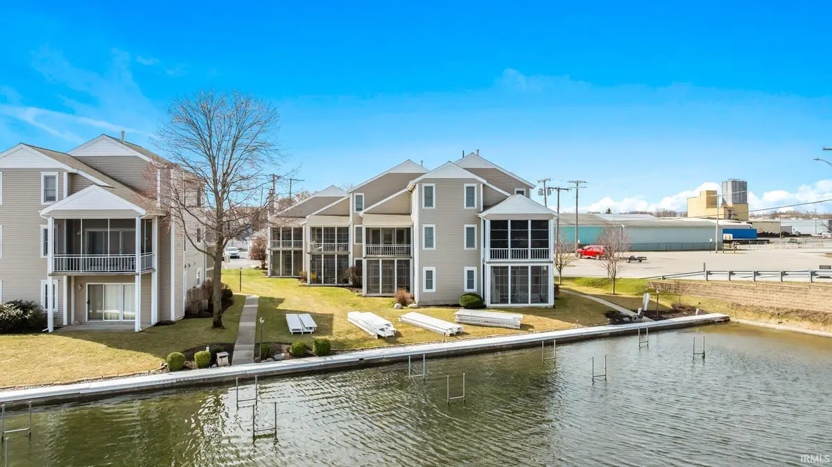 300 E Medusa Street #5D, Syracuse, IN 46567 - Image #1