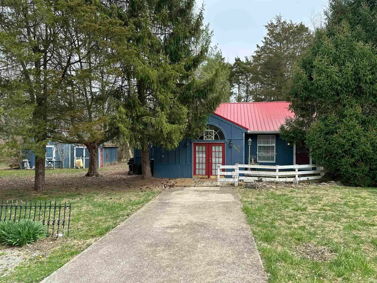 9410 Wolfe Cemetery Rd, Georgetown, IN 47122 - Image #1