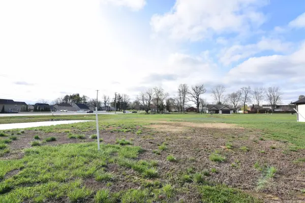 8841 Dahlia Drive, Evansville, IN 47725