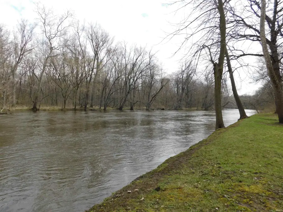 4240 W Mccarty Lane, Rochester, IN 46975 - Image #2