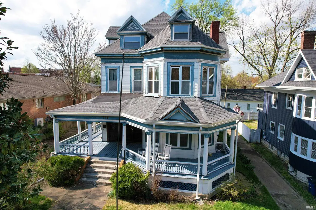 126 E 4th Street, Mount Carmel, IL 62863 - Image #1