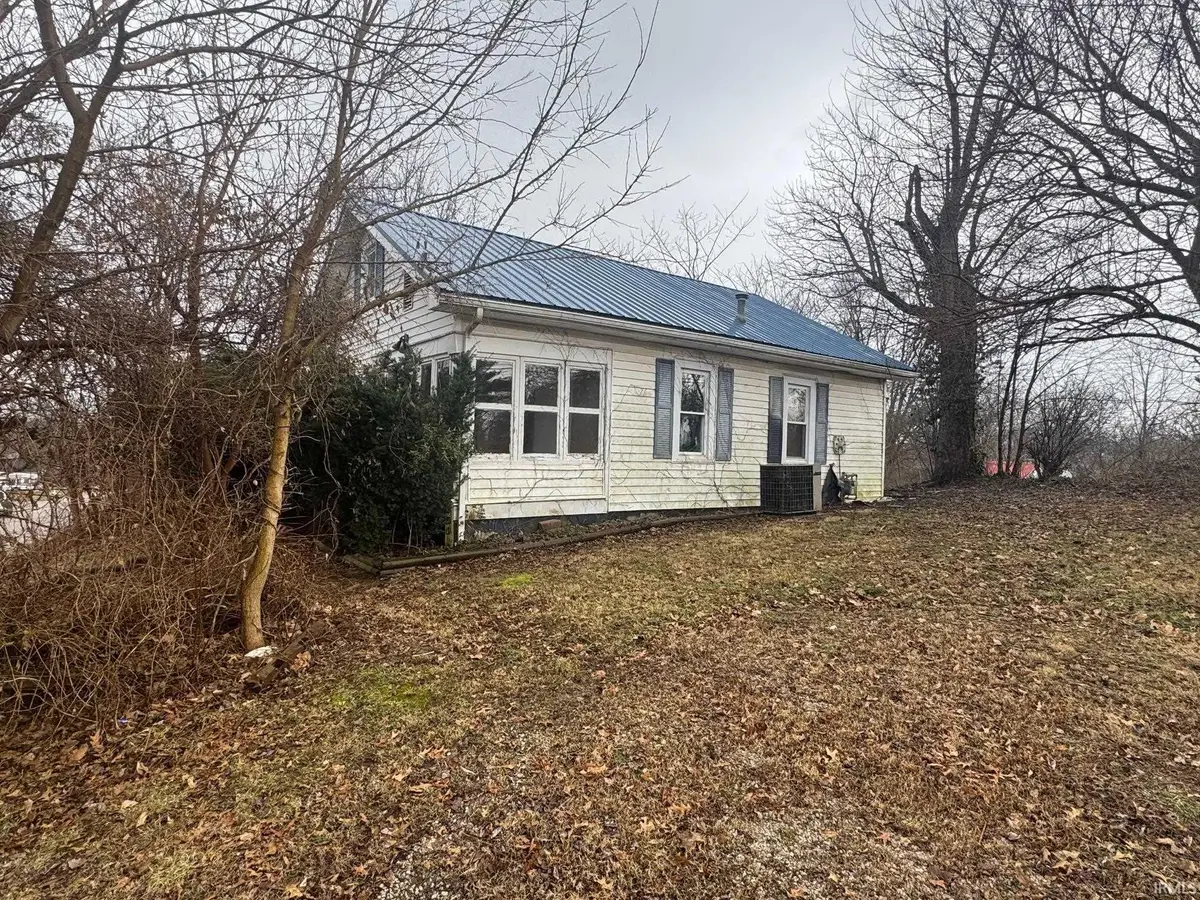 428 N Lincoln Street, Oakland City, IN 47660 - Image #1