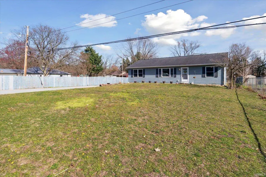 27380 Sunnyfield Drive, Elkhart, IN 46514 - #3