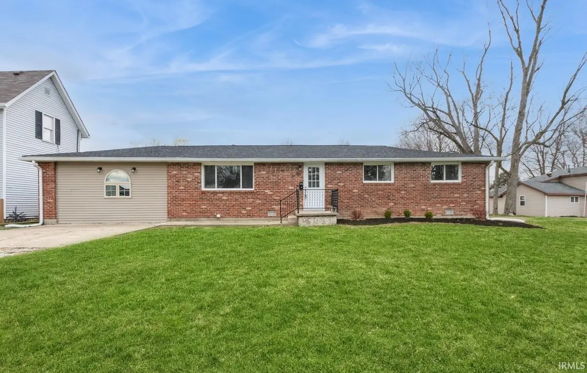 828 N 13th Street, Elwood, IN 46036 - Image #1