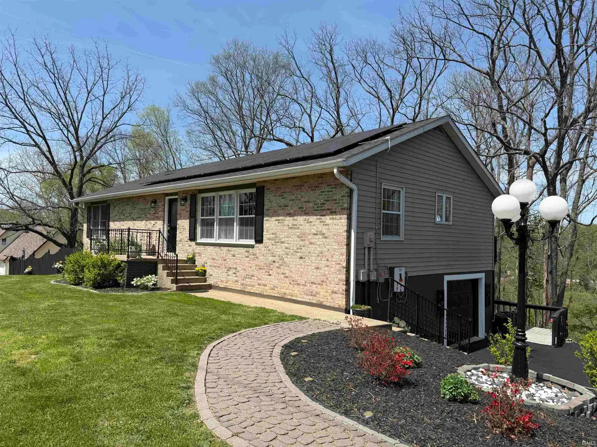 365 E Boyd Lane, Bedford, IN 47421 - Image #1