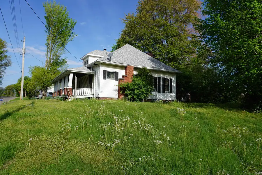 108 E Warrick Street, Owensville, IN 47665 - Image #2