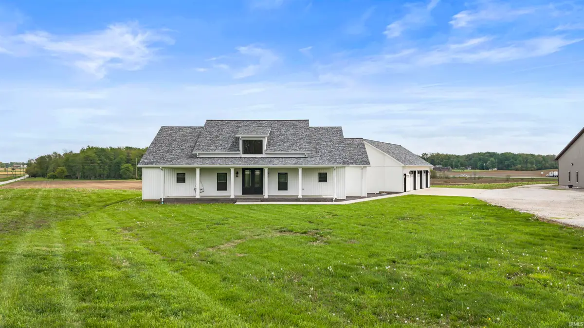 11499 W Nobles Chapel Road, Elberfeld, IN 47613 - Image #1