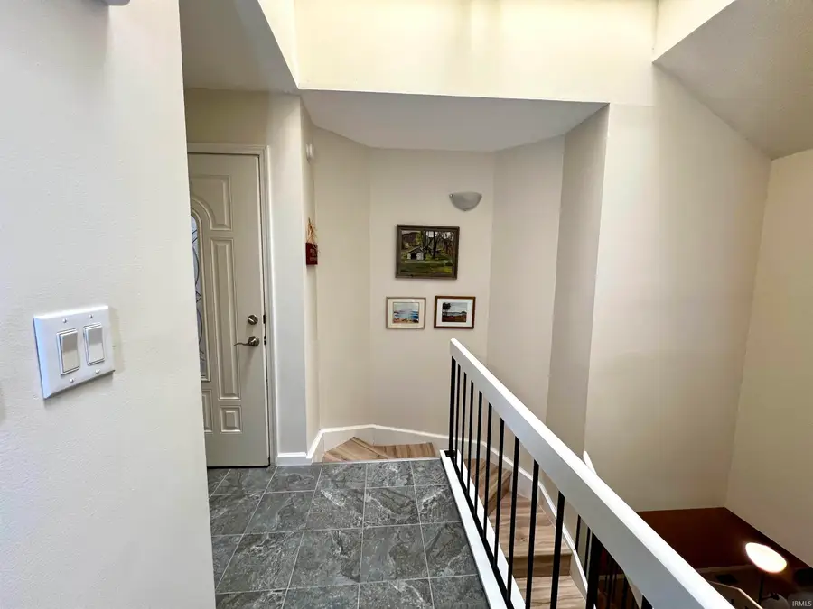 9441 S Pointe Lasalles Drive, Bloomington, IN 47401 - Image #3