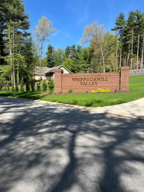 21540 Ravenna Drive, South Bend, IN 46628