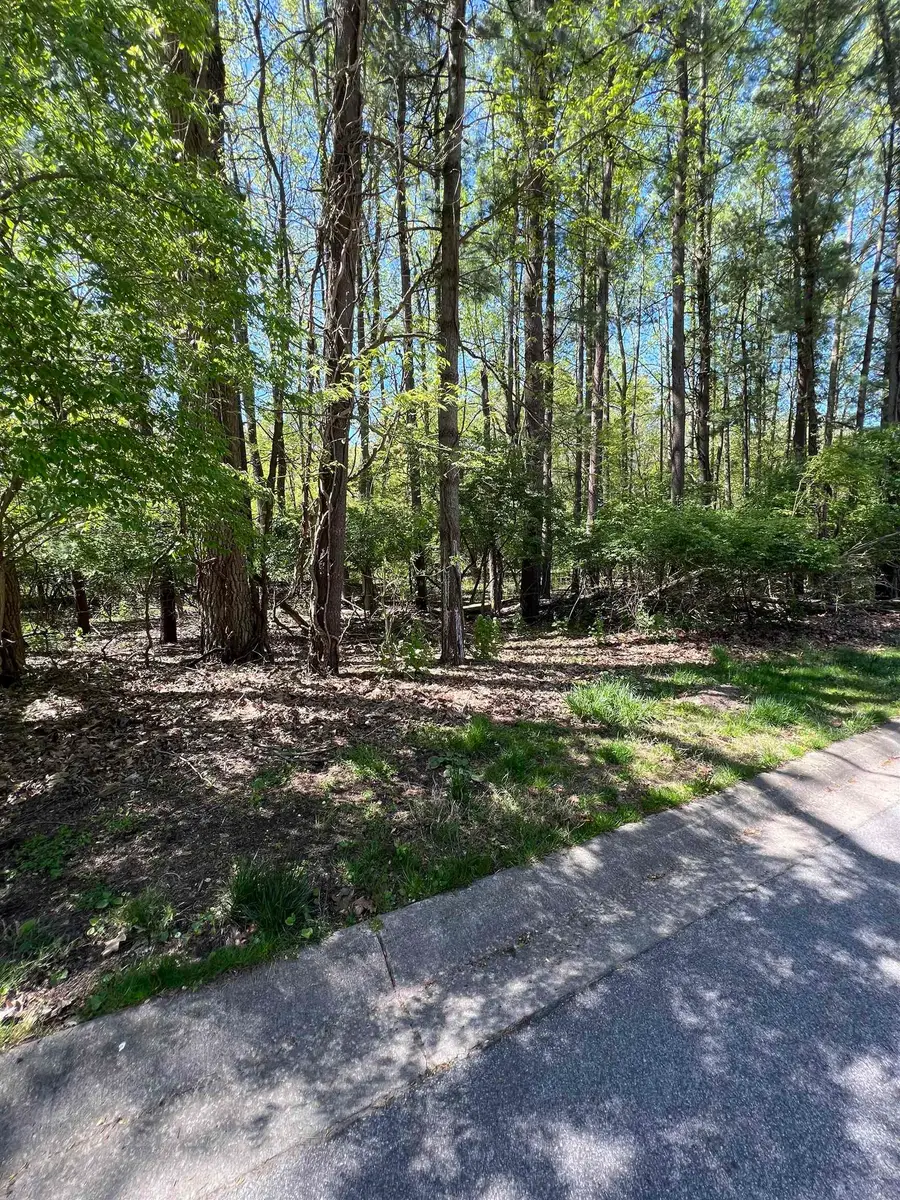 21540 Ravenna Drive, South Bend, IN 46628 - Image #2