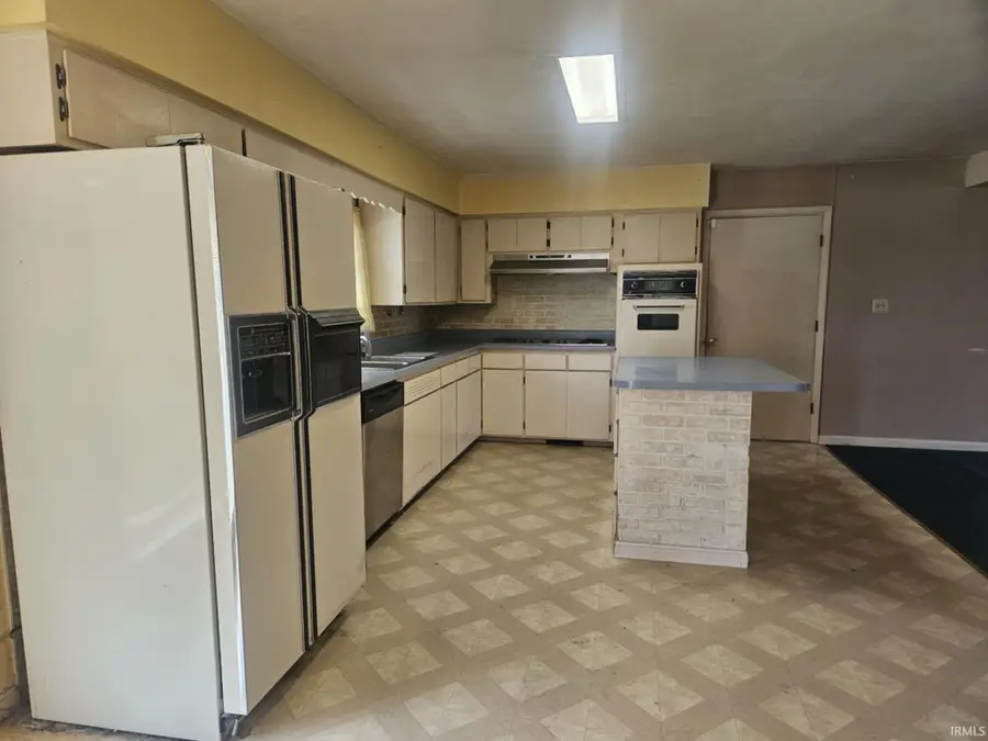 507 E Viola Avenue, Washington, IN 47501 - Image #3