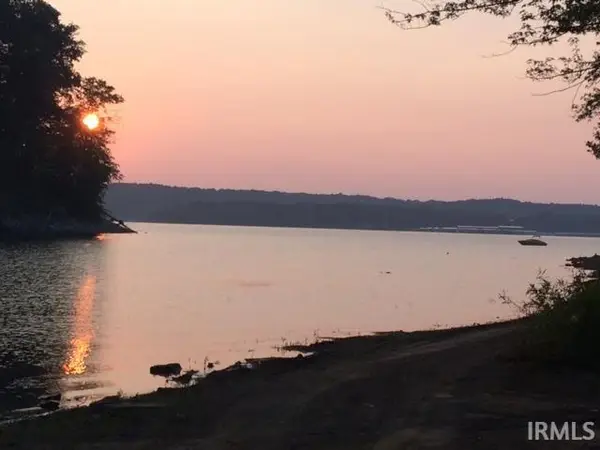 5267 E Prince Road, Heltonville, IN 47436