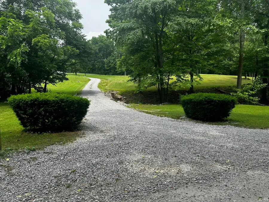 7114 Locust Lake West Drive, Spencer, IN 47460 - Image #3